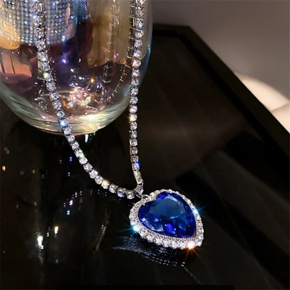 🌟 Big Blue Heart 💙  Pendant Rhinestone Necklace